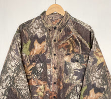 Load image into Gallery viewer, Camo shirt (XL)