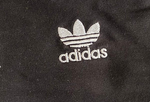Adidas shorts (L)