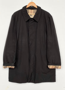 Burberry trench coat (M)