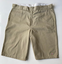 Load image into Gallery viewer, Dickies Shorts W40