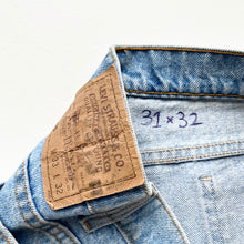 Load image into Gallery viewer, Levi’s 505 W31 L32