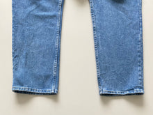 Load image into Gallery viewer, Wrangler Jeans W36 L29