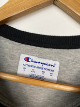 Load image into Gallery viewer, Champion sweatshirt (XL)