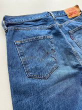 Load image into Gallery viewer, Levi’s 501 W34 L32