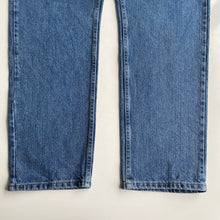 Load image into Gallery viewer, Wrangler Jeans W36 L34