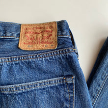 Load image into Gallery viewer, Levi’s 501 W34 L30