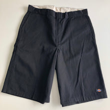 Load image into Gallery viewer, Dickies Shorts W38