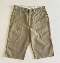 Load image into Gallery viewer, Dickies Shorts W34