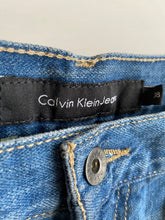 Load image into Gallery viewer, Calvin Klein Jeans W38 L32