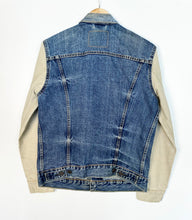 Load image into Gallery viewer, Levi’s Denim Jacket (S)