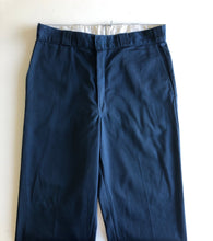 Load image into Gallery viewer, Dickies W33 L28