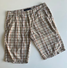 Load image into Gallery viewer, Calvin Klein shorts