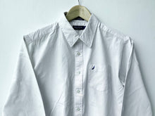 Load image into Gallery viewer, Nautica shirt (S)