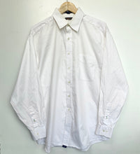 Load image into Gallery viewer, Tommy Hilfiger shirt (XL)