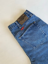 Load image into Gallery viewer, Wrangler Jeans W36 L34