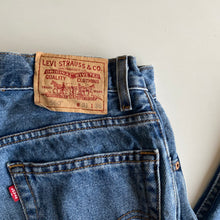 Load image into Gallery viewer, Levi’s 560 W31 L36