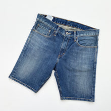 Load image into Gallery viewer, Levi&#39;s 514 Shorts W32