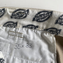 Load image into Gallery viewer, Dickies W35 L33
