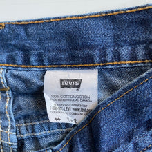 Load image into Gallery viewer, Levi’s Jeans W30 L32