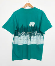 Load image into Gallery viewer, Wolf Pack T-shirt (M)