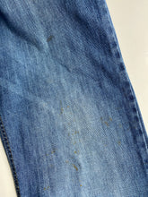 Load image into Gallery viewer, Wrangler Jeans W36 L30