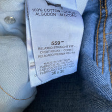 Load image into Gallery viewer, Levi’s 559 W36 L30