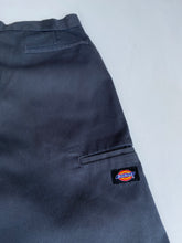 Load image into Gallery viewer, Dickies Shorts W34