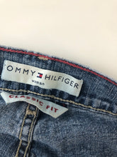 Load image into Gallery viewer, Tommy Hilfiger Jeans W38 L31
