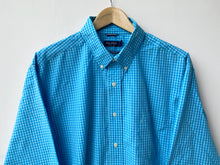Load image into Gallery viewer, Nautica shirt (XL)