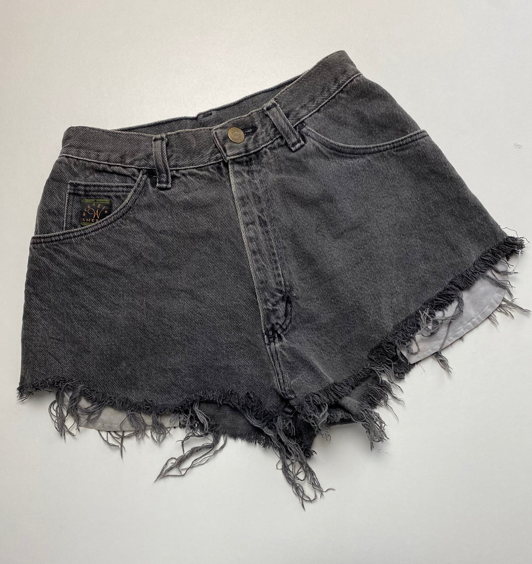 90s Wrangler high waisted shorts