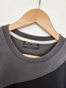 Champion Reworked Sweatshirt (M)