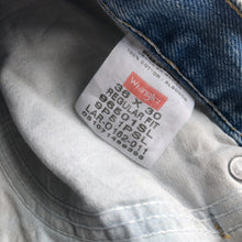 Load image into Gallery viewer, Wrangler Jeans W36 L30