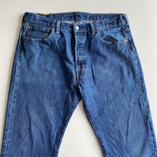 Load image into Gallery viewer, Levi’s 501 W34 L30