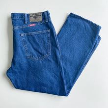 Load image into Gallery viewer, Wrangler Jeans W36 L29
