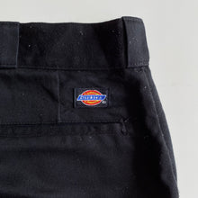 Load image into Gallery viewer, Dickies Shorts W38