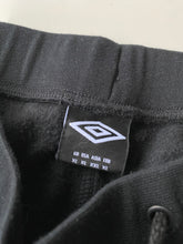 Load image into Gallery viewer, Umbro joggers (XL)