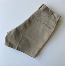 Load image into Gallery viewer, Dickies Shorts W32