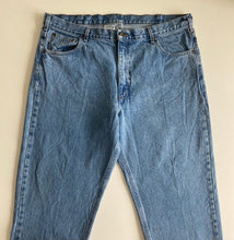 Load image into Gallery viewer, Carhartt Jeans W42 L30