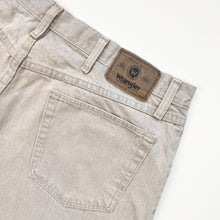 Load image into Gallery viewer, Wrangler Denim Shorts W38