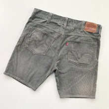 Load image into Gallery viewer, Levi’s Corduroy Shorts W40