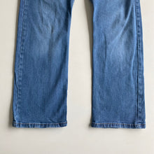 Load image into Gallery viewer, Wrangler Jeans W31 L30