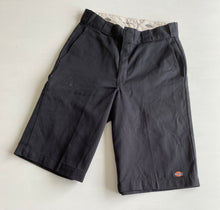 Load image into Gallery viewer, Dickies Shorts W29