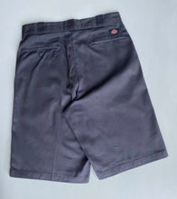 Load image into Gallery viewer, Dickies Shorts W34