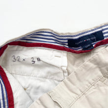 Load image into Gallery viewer, Tommy Hilfiger Trousers W32 L29