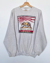 Load image into Gallery viewer, Bear print sweatshirt (M)