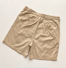 Load image into Gallery viewer, Tommy Hilfiger Shorts W36