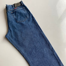 Load image into Gallery viewer, Wrangler Jeans W36 L34