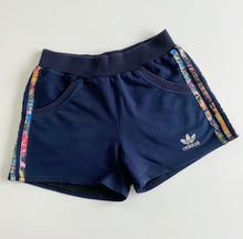 Load image into Gallery viewer, Adidas shorts (M)