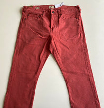 Load image into Gallery viewer, J.Crew Jeans W33 L32