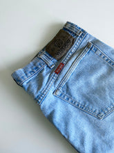 Load image into Gallery viewer, Wrangler Jeans W38 L34